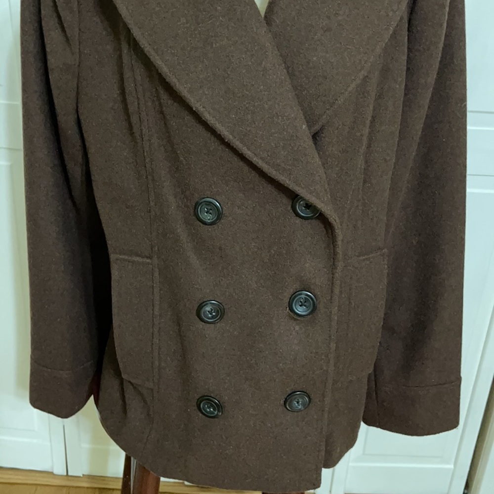 Coat - Picture 2 of 2